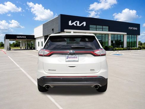 Used 2018 Ford Edge SEL w/ Equipment Group 201A FWD image 6