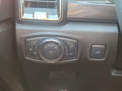Used 2022 Ford Ranger Lariat w/ Equipment Group 501A High image 12