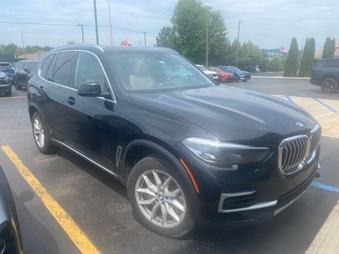 Used 2022 BMW X5 xDrive40i w/ Premium Package AWD/4WD image 1