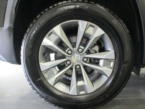 Used 2025 Chevrolet Equinox LT image 25