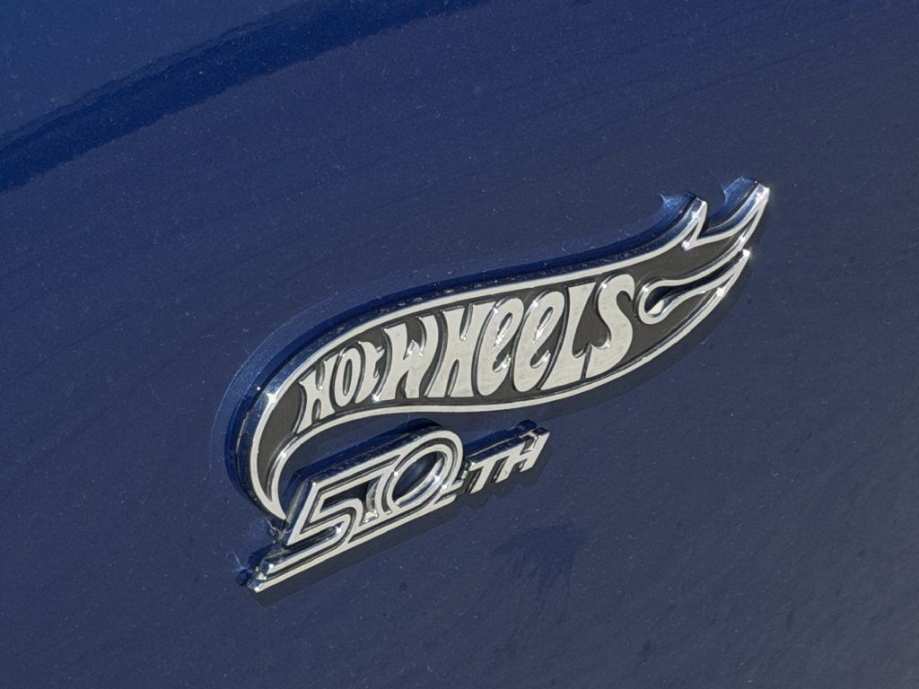 Used 2021 Chevrolet Camaro LT w/ RS Package RWD image 10