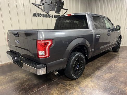 Used 2015 Ford F150 XLT image 8