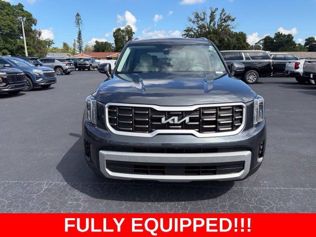 Used 2023 Kia Telluride S w/ S Sunroof Package FWD image 2