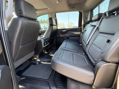 Used 2022 GMC Sierra 2500 Denali w/ Denali Ultimate Package AWD/4WD image 10