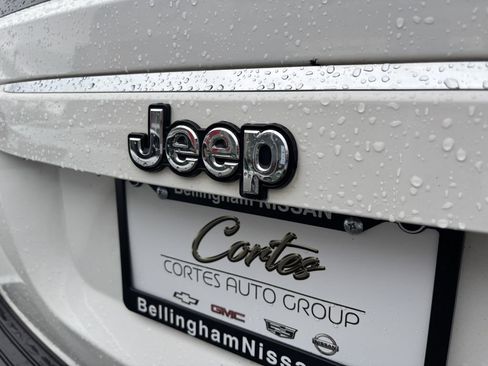 Used 2014 Jeep Compass Sport image 10