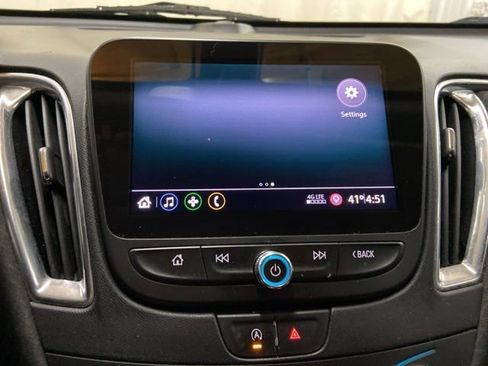 Used 2020 Chevrolet Malibu LT image 34