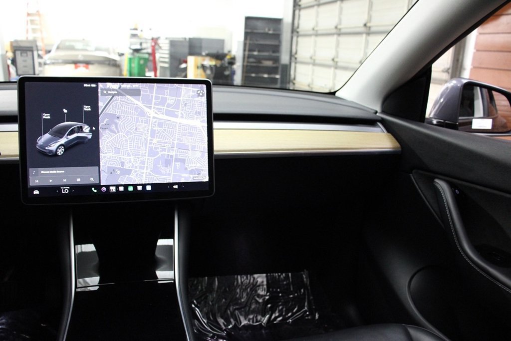 Used 2020 Tesla Model Y Long Range AWD/4WD image 21