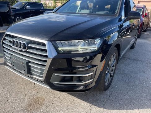 Used 2017 Audi Q7 3.0T Prestige w/ Prestige Package image 3