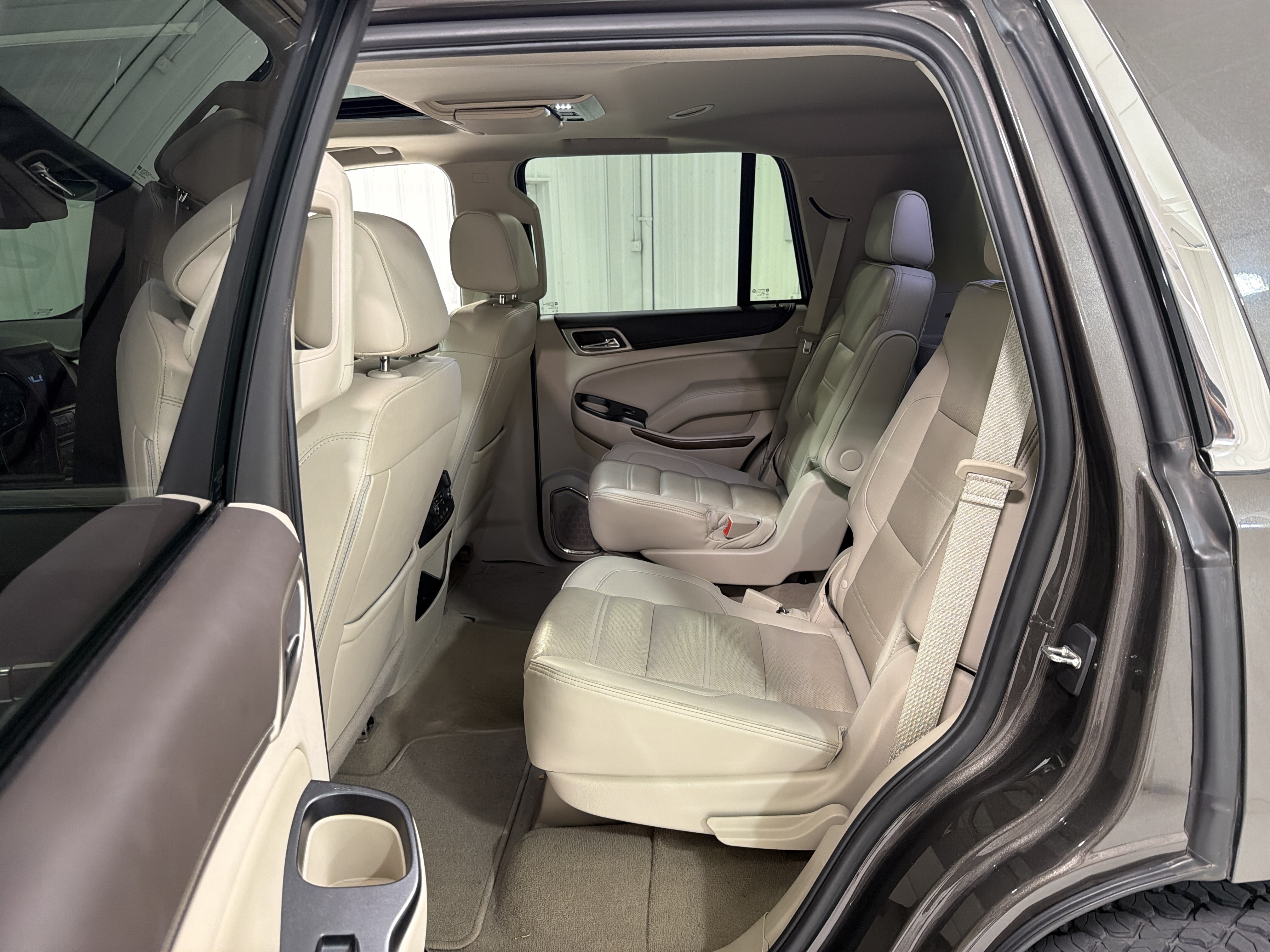 Used 2019 GMC Yukon Denali w/ Denali Ultimate Package RWD image 12