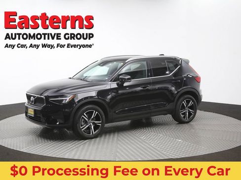 Used 2024 Volvo XC40 B5 Core AWD/4WD image 57