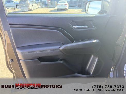 Used 2024 GMC Canyon Elevation w/ Convenience Package image 9