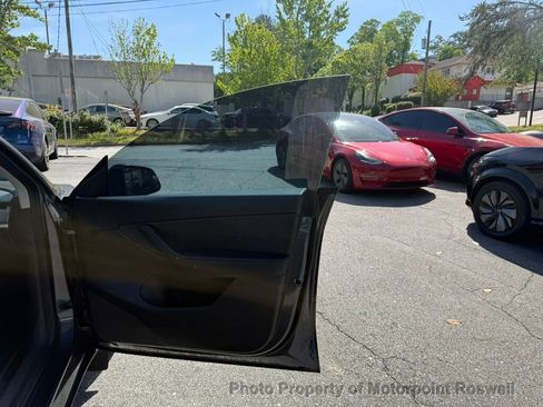 Used 2021 Tesla Model Y Long Range AWD/4WD image 20