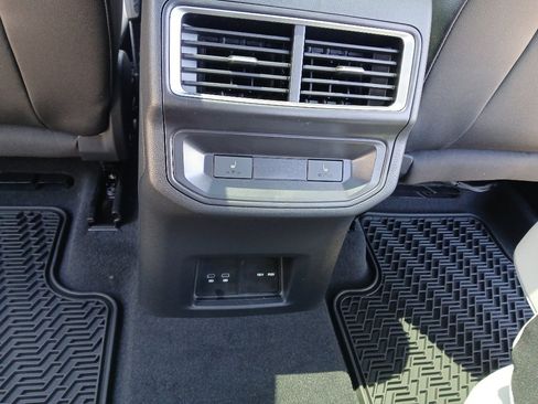 New 2026 Volkswagen Atlas Cross Sport SEL Premium R-Line AWD/4WD image 18