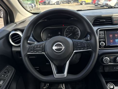 Used 2025 Nissan Versa SV FWD image 24