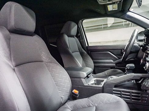 Certified 2025 Toyota Tacoma SR5 image 18