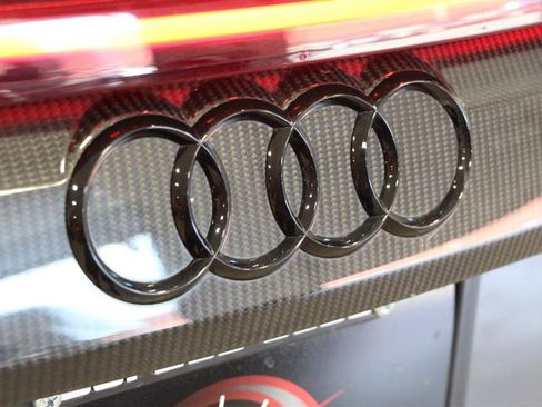 Used 2022 Audi RS Q8 w/ Carbon Optic Package image 44