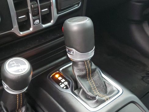 Certified 2022 Jeep Gladiator Overland image 20