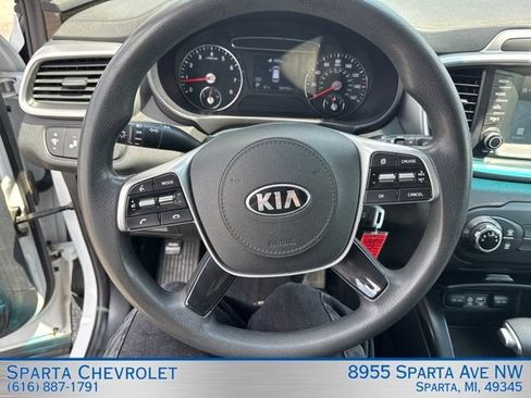 Used 2020 Kia Sorento LX FWD image 17
