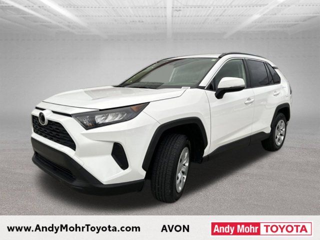 Used 2021 Toyota RAV4 LE AWD/4WD image 4