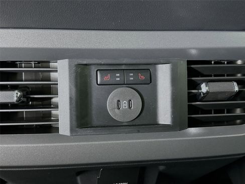 New 2026 Ford F250 Lariat w/ Black Appearance Package image 27