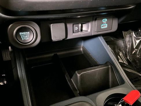 Used 2024 Ford Maverick Lariat w/ Black Appearance Package image 34