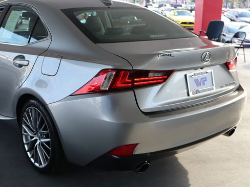 Used 2014 Lexus IS 250 AWD image 9