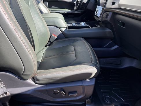 Used 2022 Ford Expedition Timberline image 13