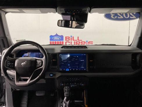 Used 2023 Ford Bronco Badlands image 18