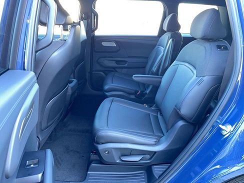 New 2027 Kia Telluride S image 11