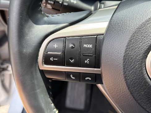 Used 2016 Lexus ES 350 w/ Luxury Package w/Wood Trim FWD image 25