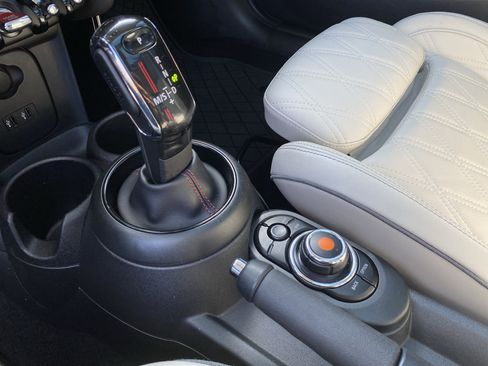 Used 2020 MINI Cooper S image 39