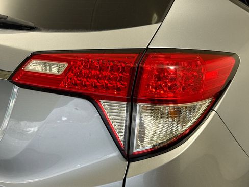 Used 2019 Honda HR-V EX-L image 34