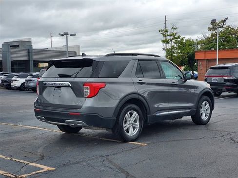 Certified 2023 Ford Explorer XLT w/ Equipment Group 202A image 4
