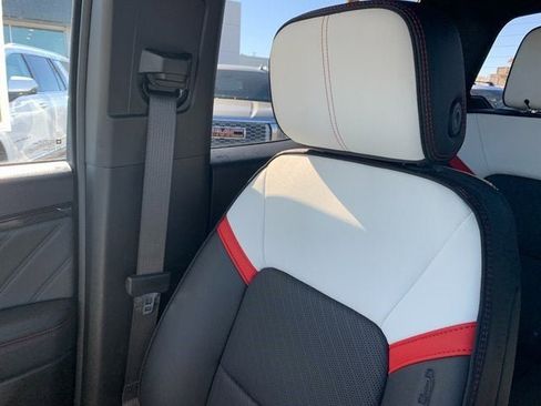 New 2024 GMC Canyon AT4X w/ Off-Road Front Bumper Package image 23