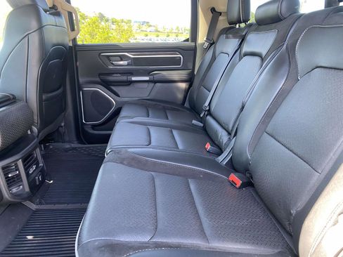 Used 2019 RAM 1500 Laramie AWD/4WD image 11