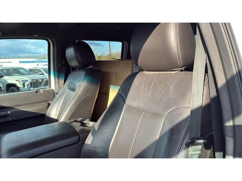 Used 2012 Ford F250 Lariat w/ Chrome Pkg image 8