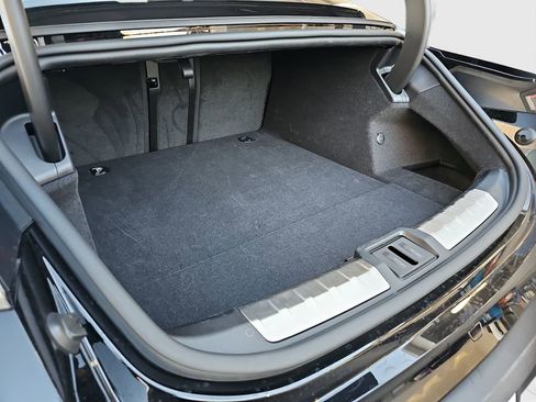 Used 2020 Porsche Taycan Turbo S image 23