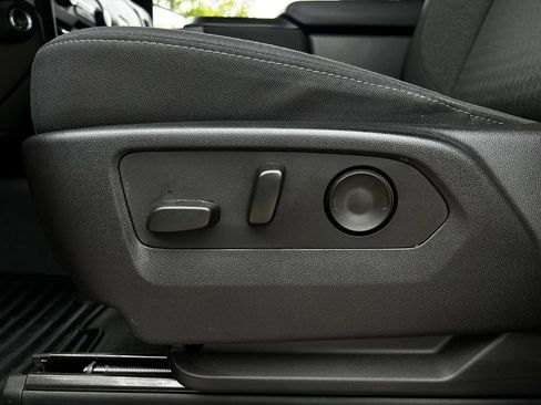 Used 2024 Chevrolet Silverado 1500 Custom image 29