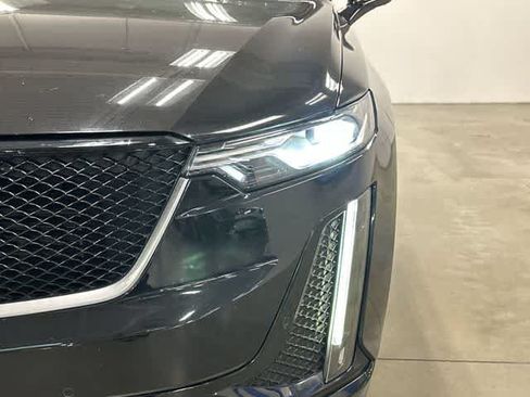 Used 2023 Cadillac XT6 Sport w/ Technology Package AWD/4WD image 32