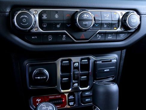 New 2026 Jeep Gladiator Rubicon image 15