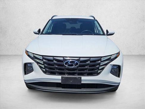 Used 2024 Hyundai Tucson SEL FWD image 2