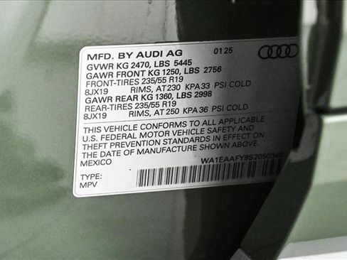 Certified 2025 Audi Q5 2.0T Premium Plus image 26