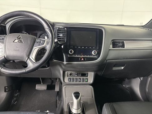 Used 2020 Mitsubishi Outlander SEL image 19