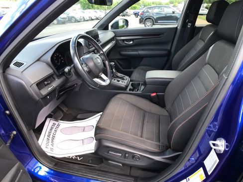 Used 2023 Honda CR-V Sport image 4