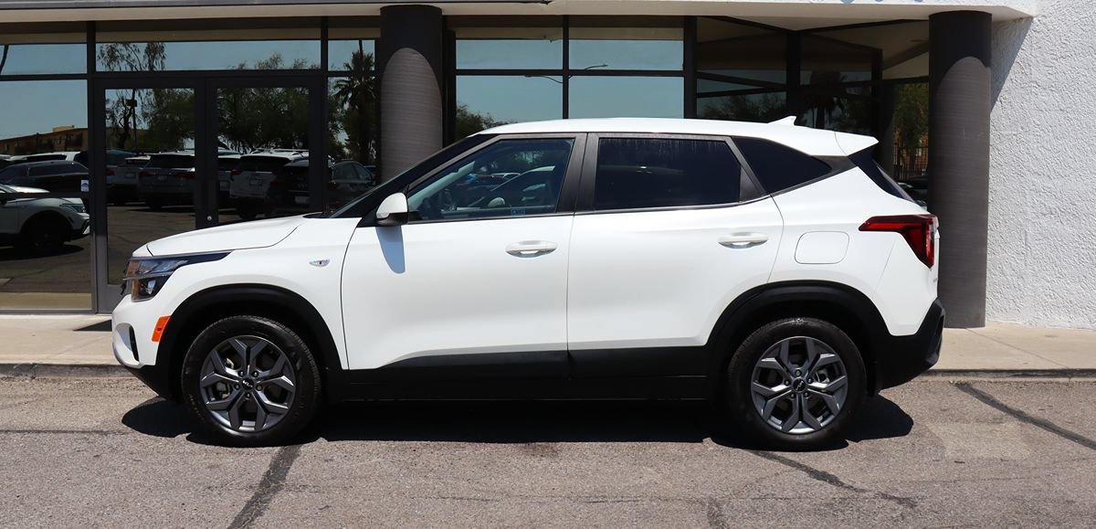 Used 2024 Kia Seltos LX AWD/4WD image 8
