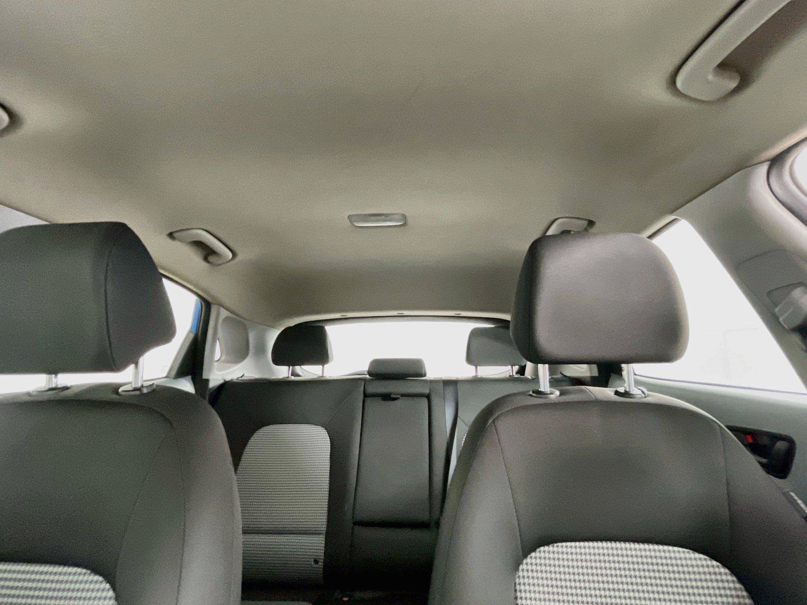 Used 2019 Hyundai Kona SE FWD image 11