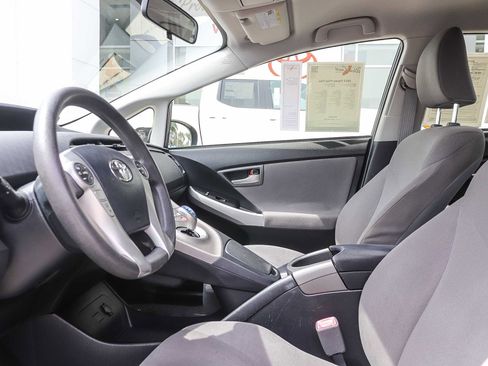 Used 2013 Toyota Prius Two image 19