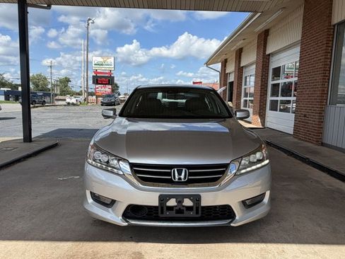 Used 2014 Honda Accord Touring image 3