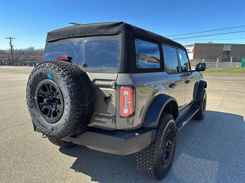 New 2026 Ford Bronco Outer Banks w/ Sasquatch Package AWD/4WD image 4