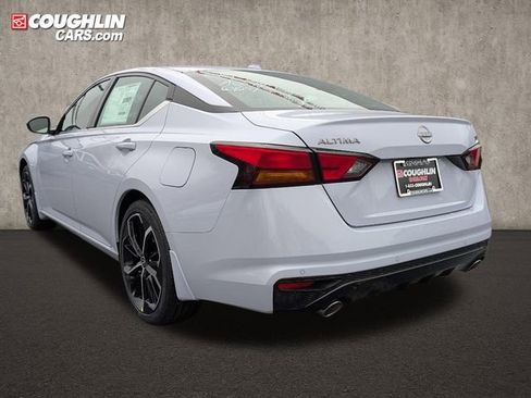 New 2025 Nissan Altima 2.5 SR w/ SR Premium Package image 6